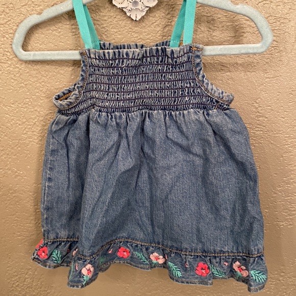 Oshkosh denim dress with embroidered flowers - Picture 3 of 4